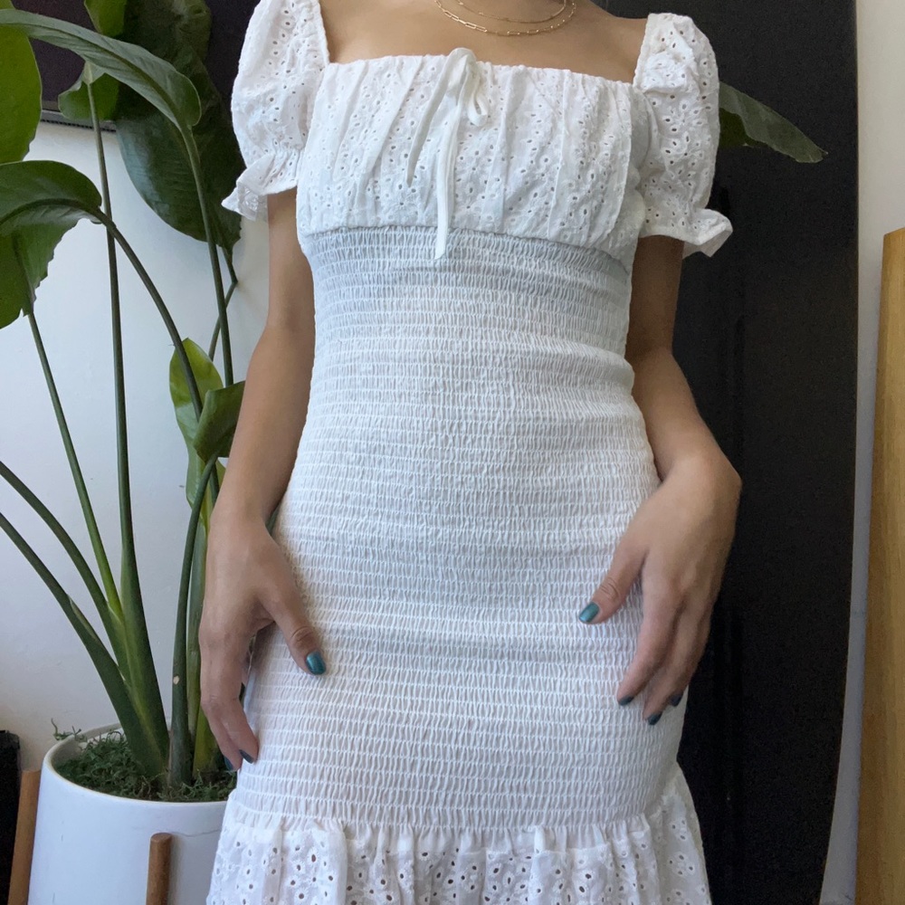 White Puff sleeve dress